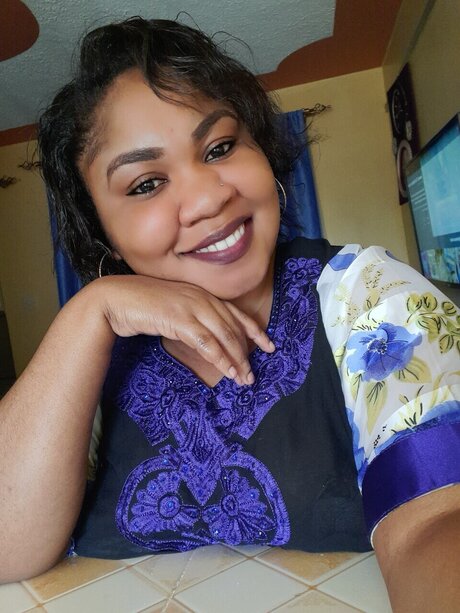 Sengo Chevros schöne sex bild