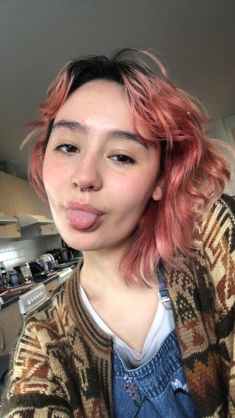 Harriet xxx nackten bilder