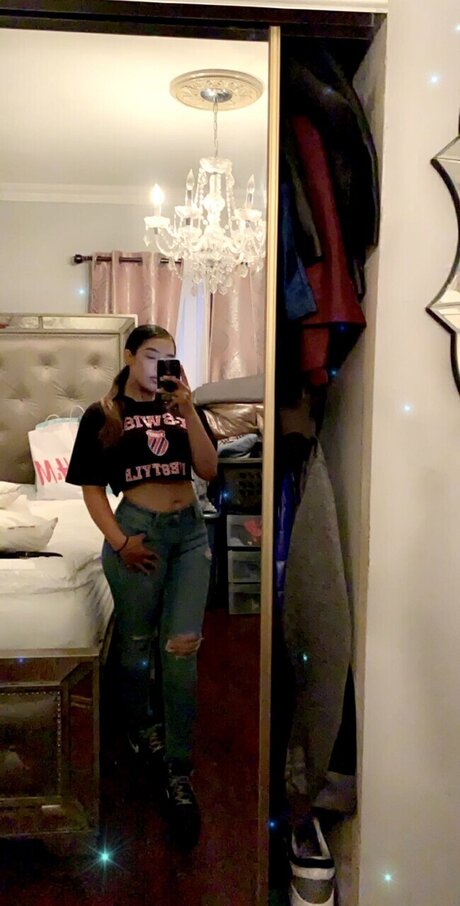 Baby Cakez pornostar top bilder