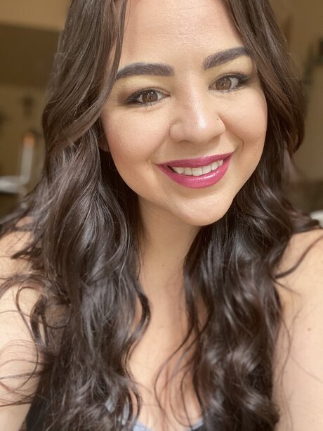 Heeyyyouuu schauspielerin perfekte bild