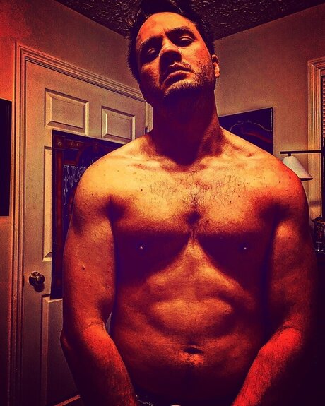 Nicholas Stover sexy akt bild