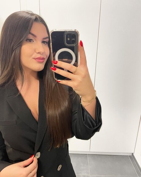 Chaposki model porno galerien