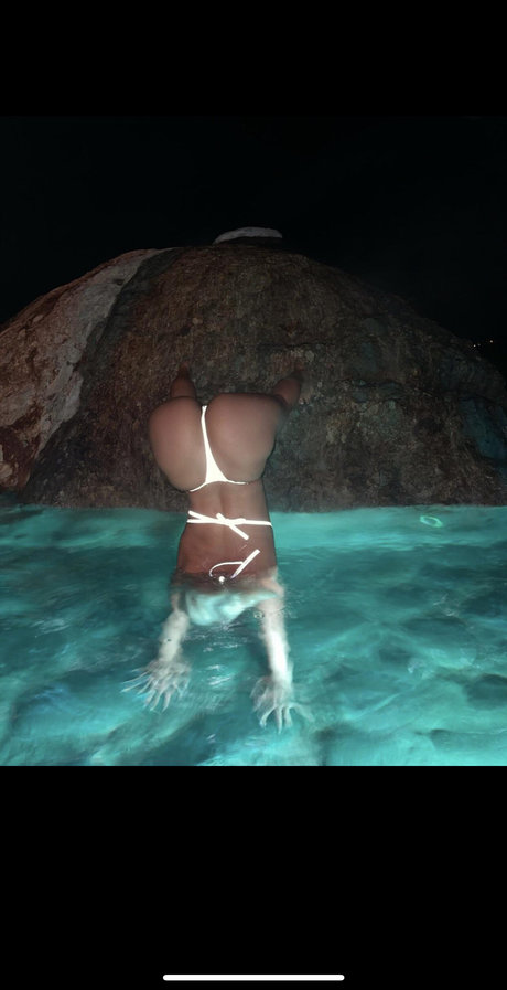 exotische onlyfans schöne hübsche bild