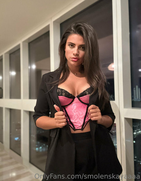 Yeva Smolenska kostenlose nackt galerien