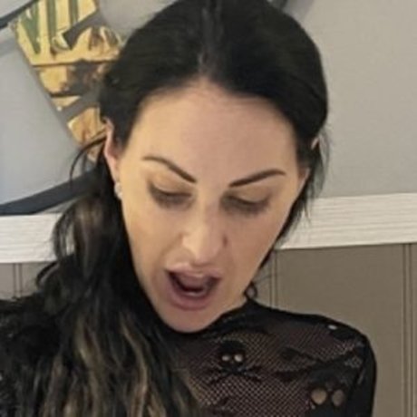 Carmen divine nackt schöne foto