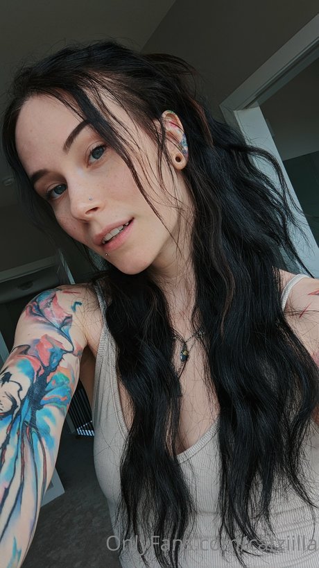 Catziilla xxx schöne fotos