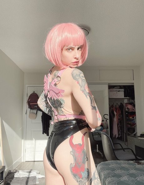 flachbrüstige onlyfans top kostenlose bilder