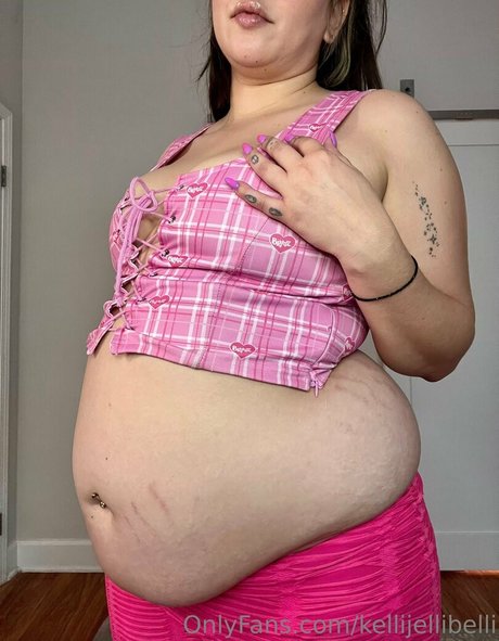 kellijellibelli nacktheit kunst galerien