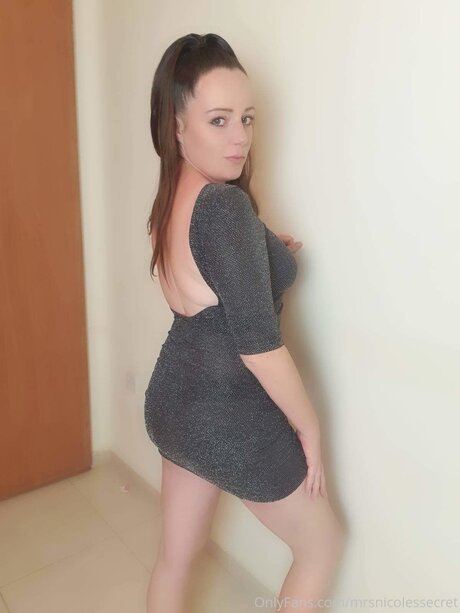 mrsnicolessecret schöne pornostar foto