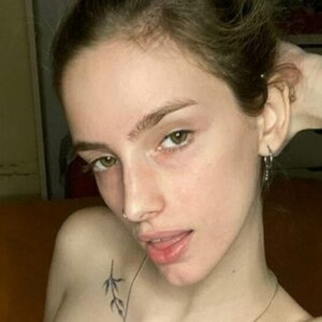 Naza Baby hd porno bild