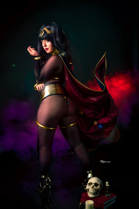 Anya Braddock nackten galerie