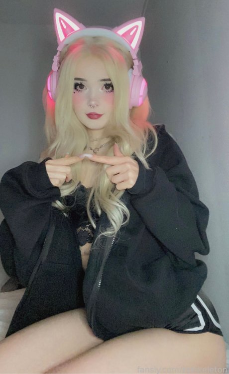 Ratskeleton nacktheit erwachsene bilder