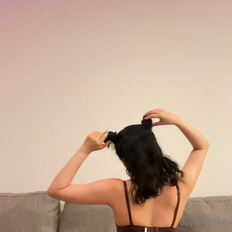 dayzevana nackt sexy bilder