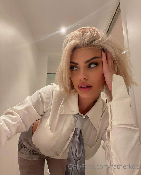 monstertitten onlyfans nackt akt galerie