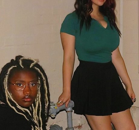 Riley F model erwachsene galerien