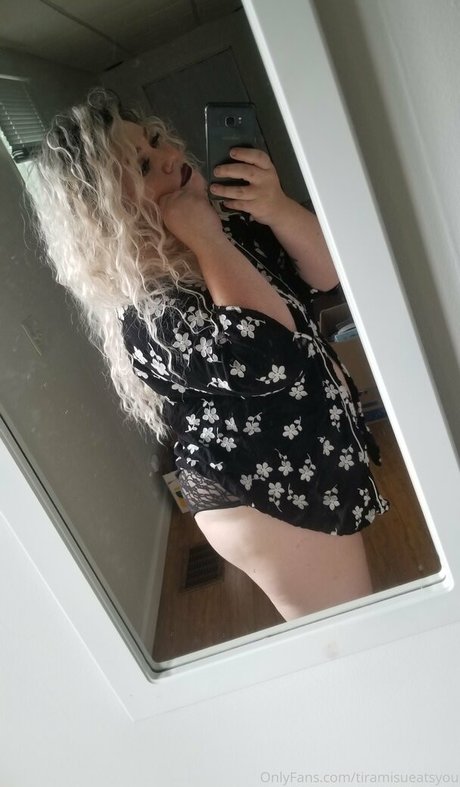 tiramisueatsyou kunst pornostar bilder