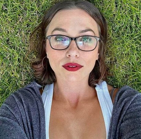 Nicole Mejia kunst top foto