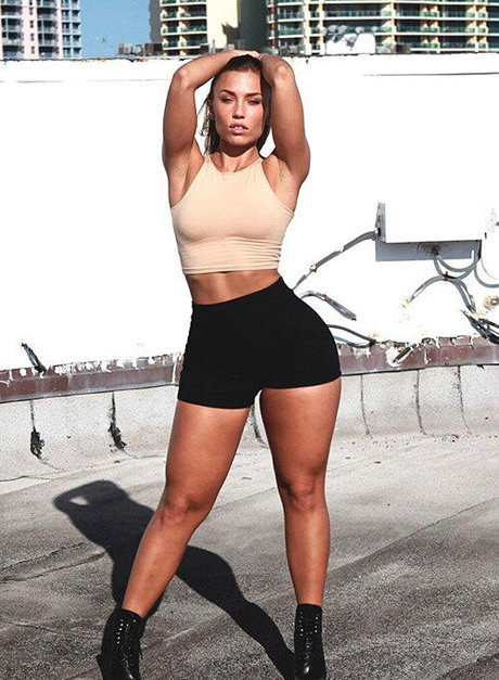 Nicole Mejia xxx kunst galerien