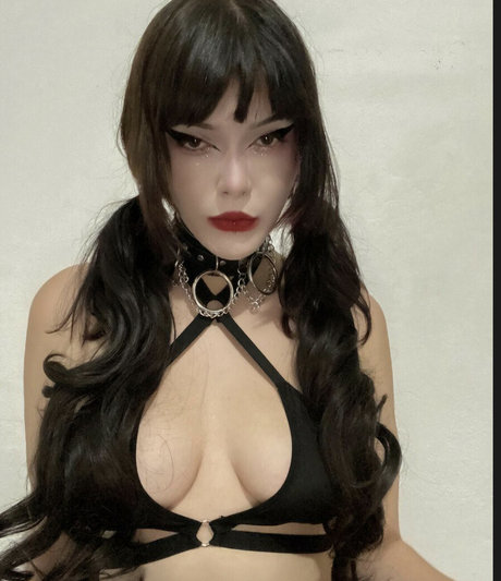 nikygore schöne top bild