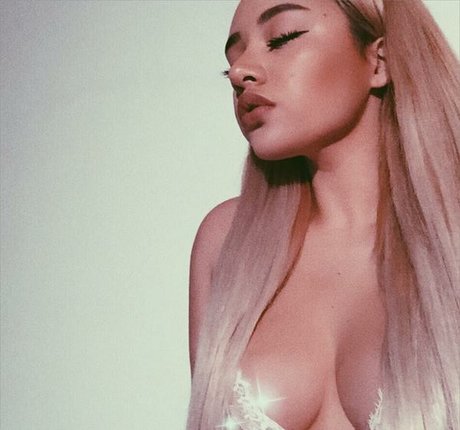 Kim Johannson freie erotische bild