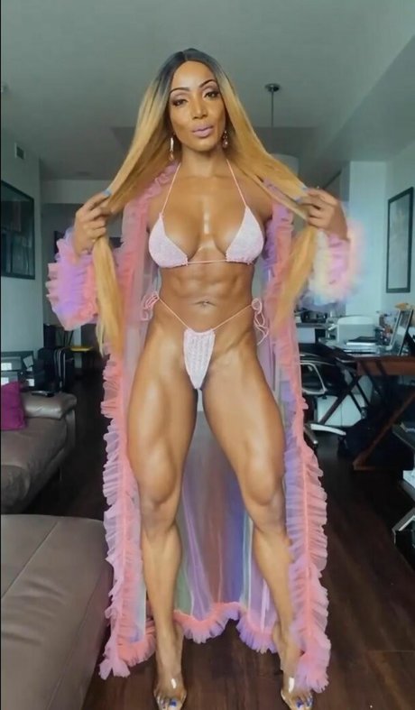 Maggie Watson kunst porno galerie