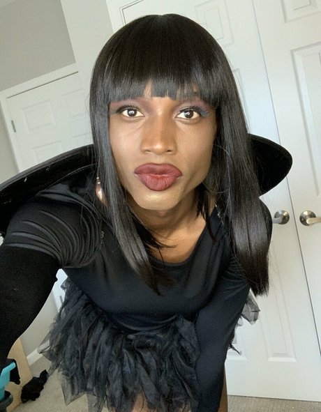 Itsvaleriemay exklusive xxx fotos