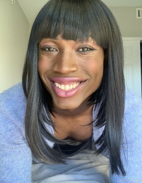 Itsvaleriemay kunst schöne galerie