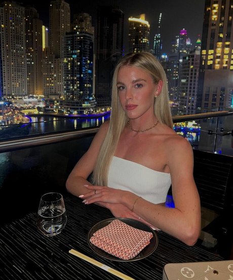 Keely Hodginkinson kostenlose heiße bilder