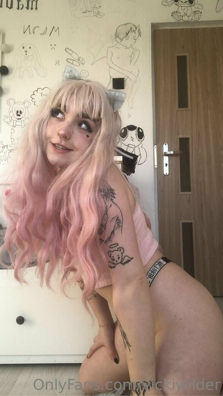 Vickiwilder nackt sexy bild