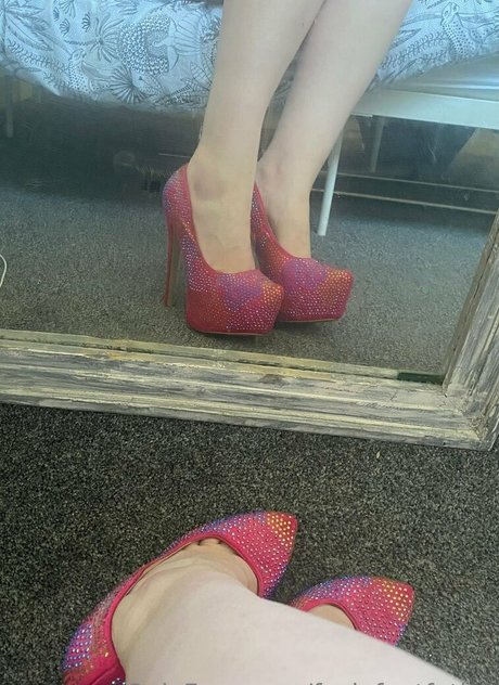 foxiefeetfetish porno akt bild