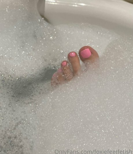 foxiefeetfetish nacktheit erwachsene bild