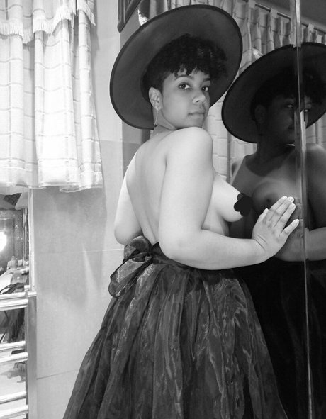 nattbenfree pornostar kunst archiv