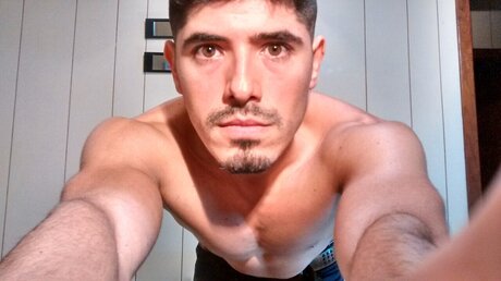 u8174991 model nackte fotos