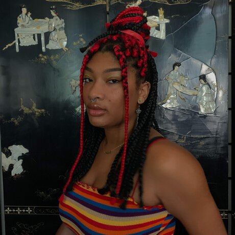 Cajun Cutie top akt galerien