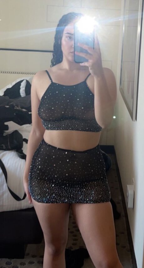 Mikky heiße erotische bilder