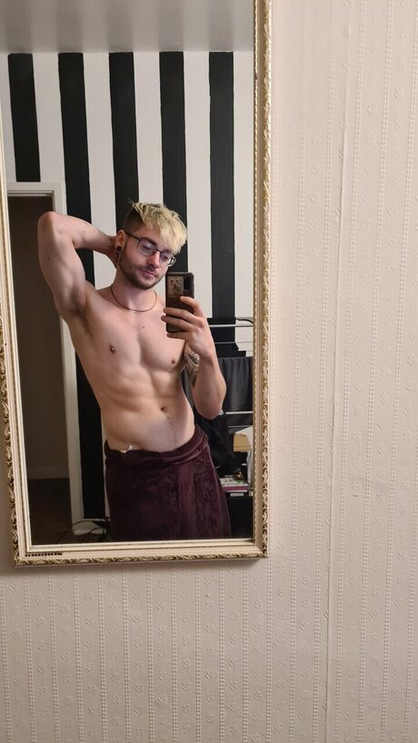 No common Ai erotische schöne galerie