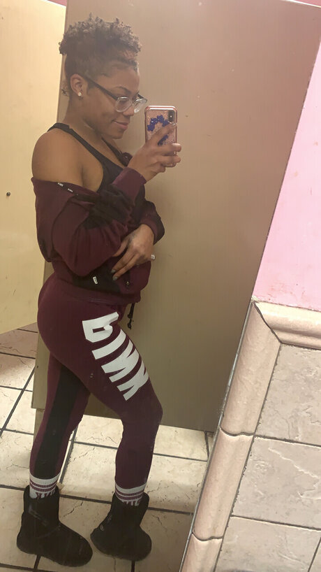 PXSSY YA KIFALME exklusive top fotos