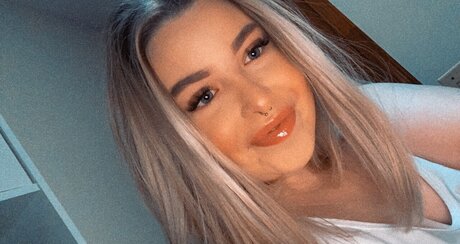 Nurse Nikki_ schöne porno galerien