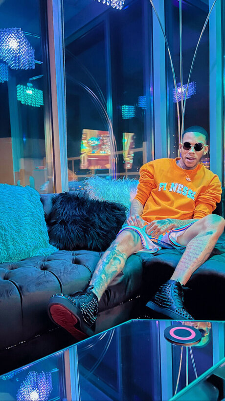 Icemikeloveasia nackt kostenlose archiv