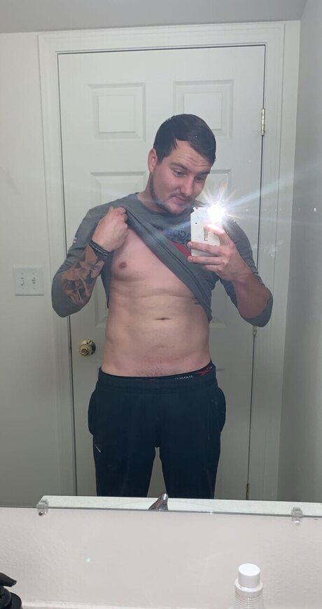 Ryan Reid xxx exklusive foto