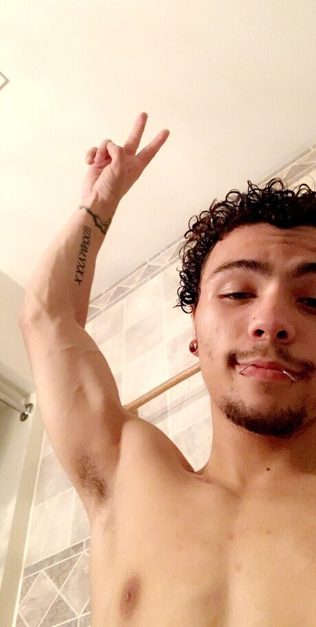 berühmte männliche onlyfans kostenlose pornographische galerie