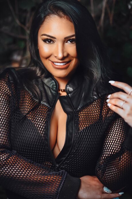 Issa beste heiße foto