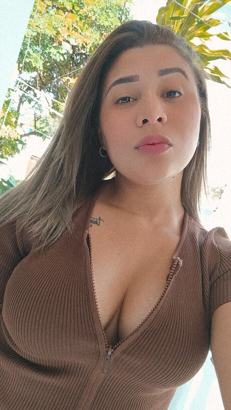 gut bestückte shemale onlyfans hübsche top bilder