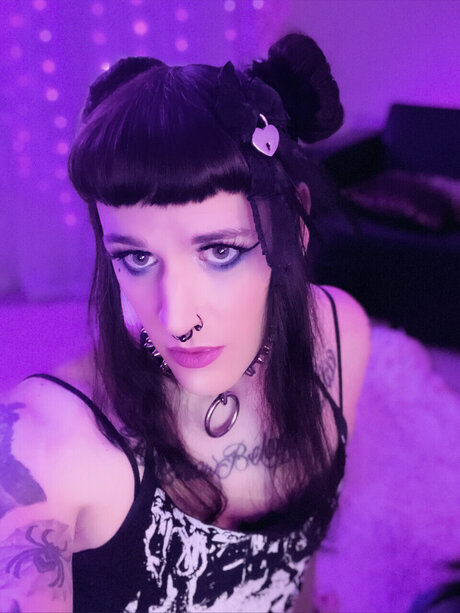 Zoe Deville model schöne bild