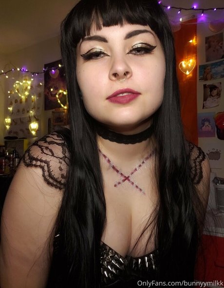 bunnyymilkk Profilbild