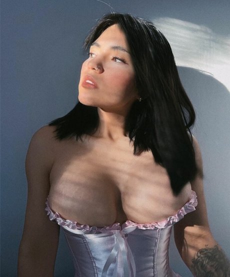 Iyari Berumen Iyib fit model nackt archiv