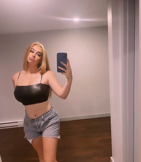 haileyyfriz hd xxx galerie