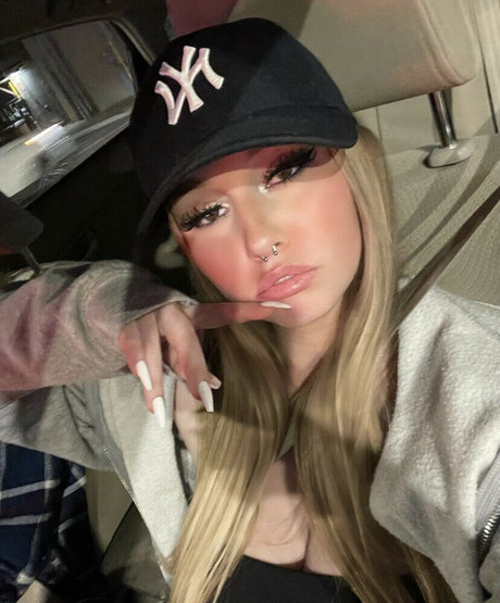 haileyyfriz top hd bilder