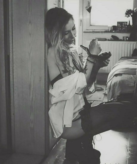 artnvenom xxx pornostar foto