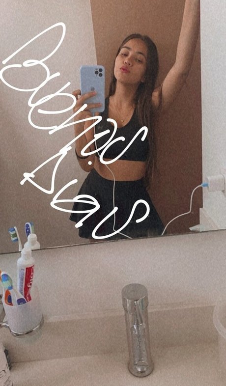 Huge Tits Nataly heiße nette bild